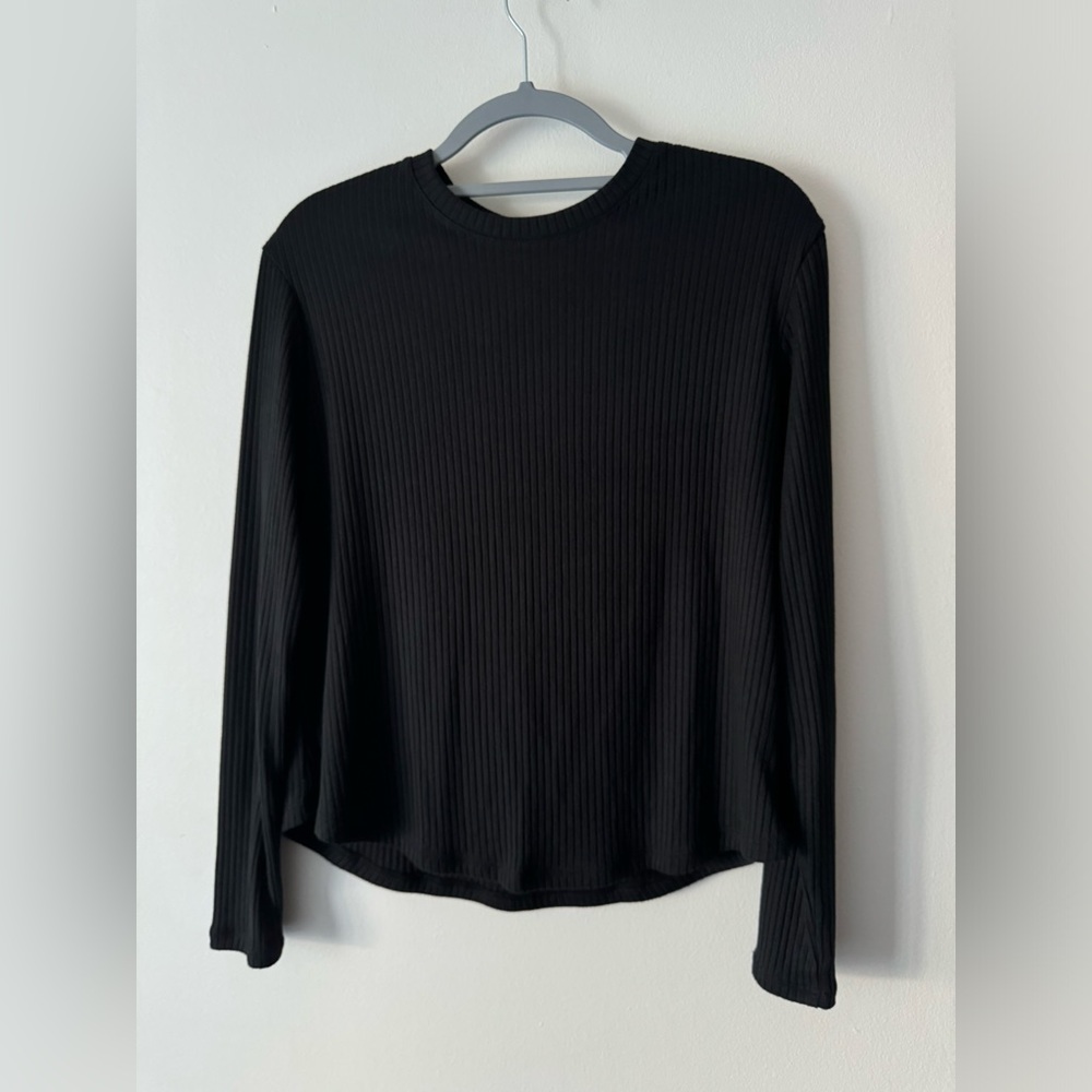 NWOT AE Black Top
